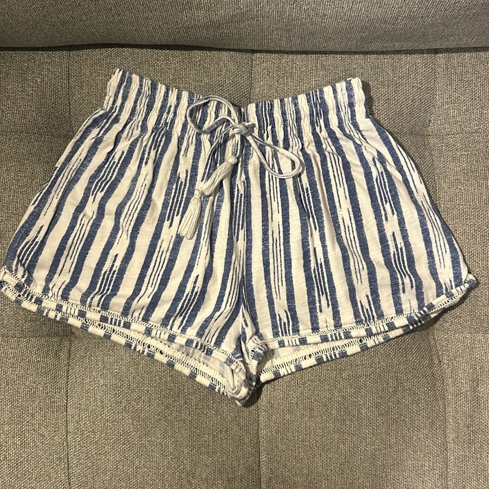 Stripped Shorts